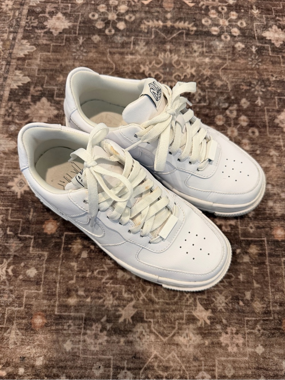 White Women's Leather Sneakers - Classic Low-Top Style - Picture 2 of 16